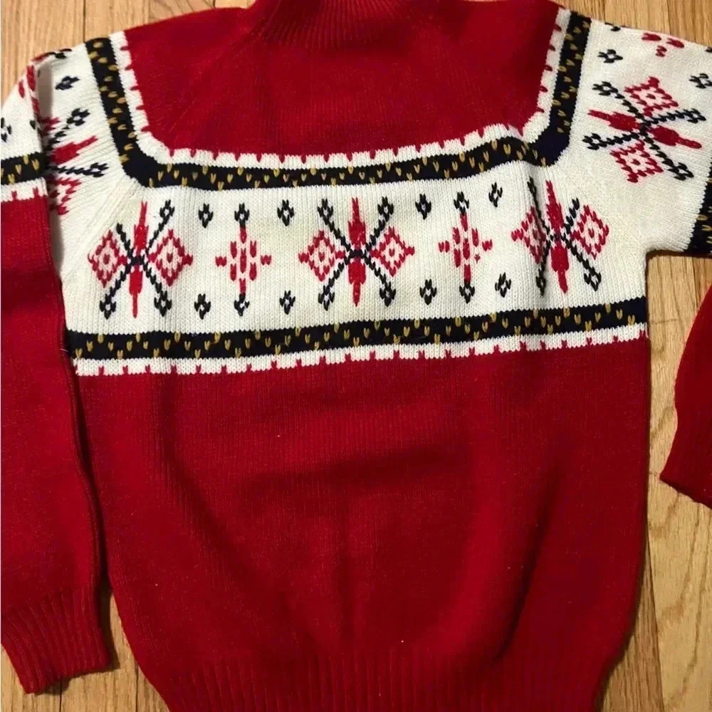 Vintage Sweater in red and white size small - Picture 5 of 9